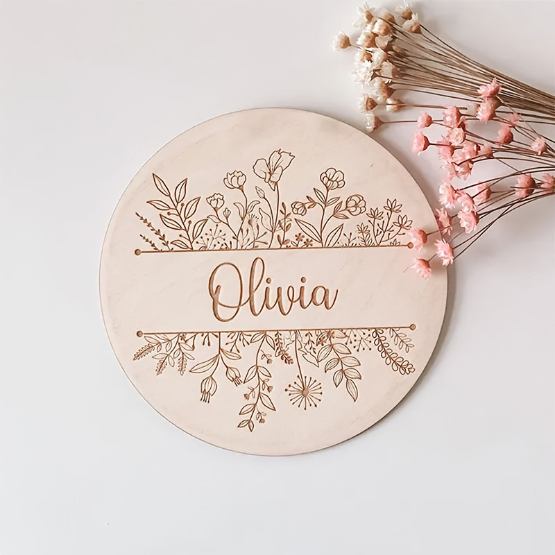 Personalized Engraved Gift - لوحة اسم محفورة بالزهور مخصصة، لافتة