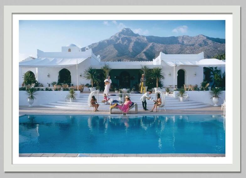 الرجعية Poolside المضيف الفاخر - مراجعة Luxury Lifestyle Homes وسعره