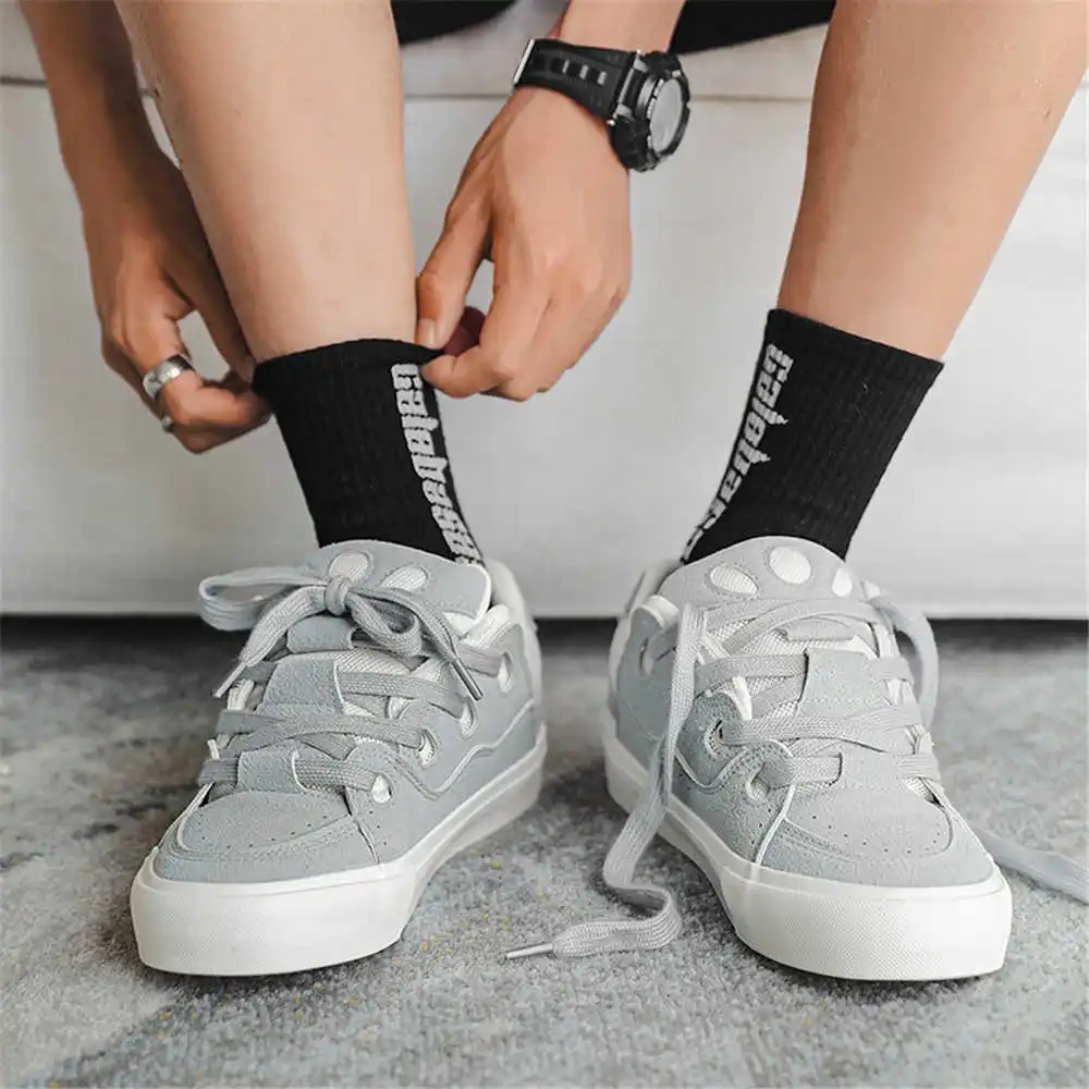 مع جلد الهيب هوب أحذية المدرسة - مراجعة Luxury Lifestyle Shorts وسعره